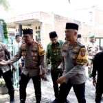 Di Rumah Duka Anggota KPPS Sidoarjo, Kapolda Jatim Turut Berduka Cita