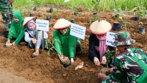 P2L Dukung Program TMMD ke 119 di Desa Sembung Kabulaten Gersik.