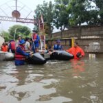 Saat Banjir Masih Genangi 38 Ruas Jalan, BPBD DKI Jakarta Kerahkan Personel dan Siagakan Perahu Karet