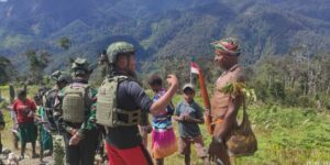 Prajurit Condromowo 509 Sapa dan Borong Sayuran Mama Papua