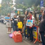 Bagi – bagi Takjil Komunitas Penyanyi Jalanan KPJ & Istana Karya Difabel (IKD) Kota Batu